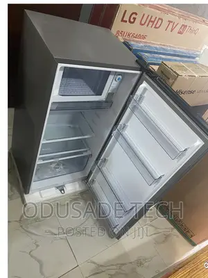 Brand New Singledoor Refrigerator Ref RR20S With Shelves