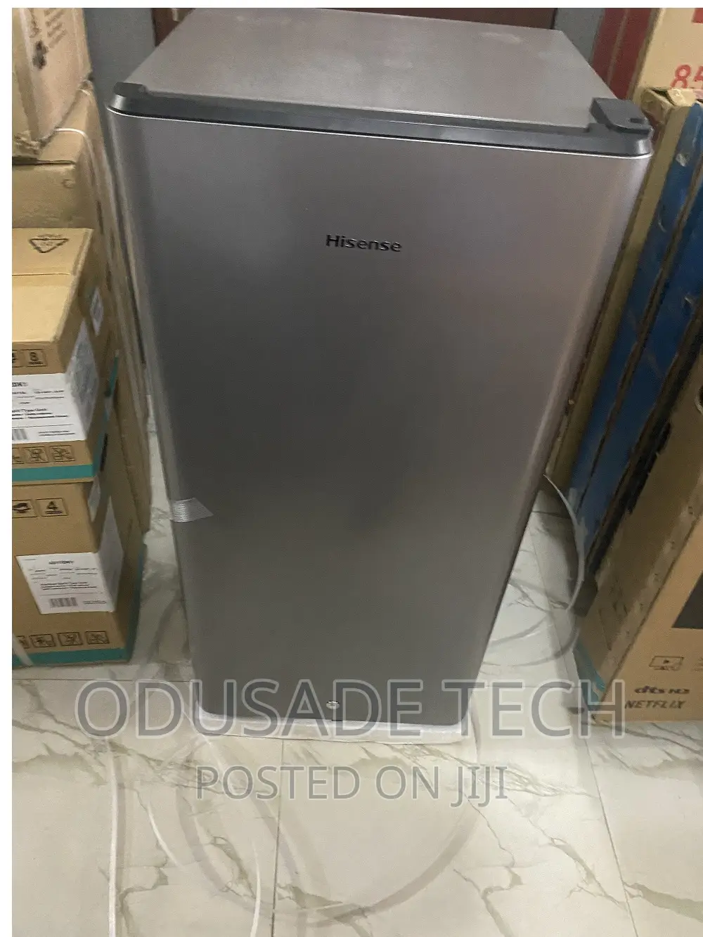 With Shelves Low Noise Refregerator Ref (RR20S) 150L Silver