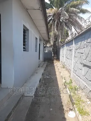 8bdrm Duplex in Victoria Island for sale