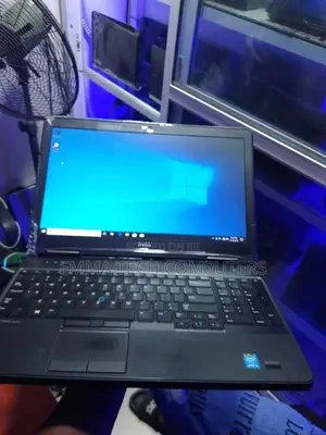 Laptop Dell Latitude 15 E5540 8GB Intel Core i5 HDD 500GB