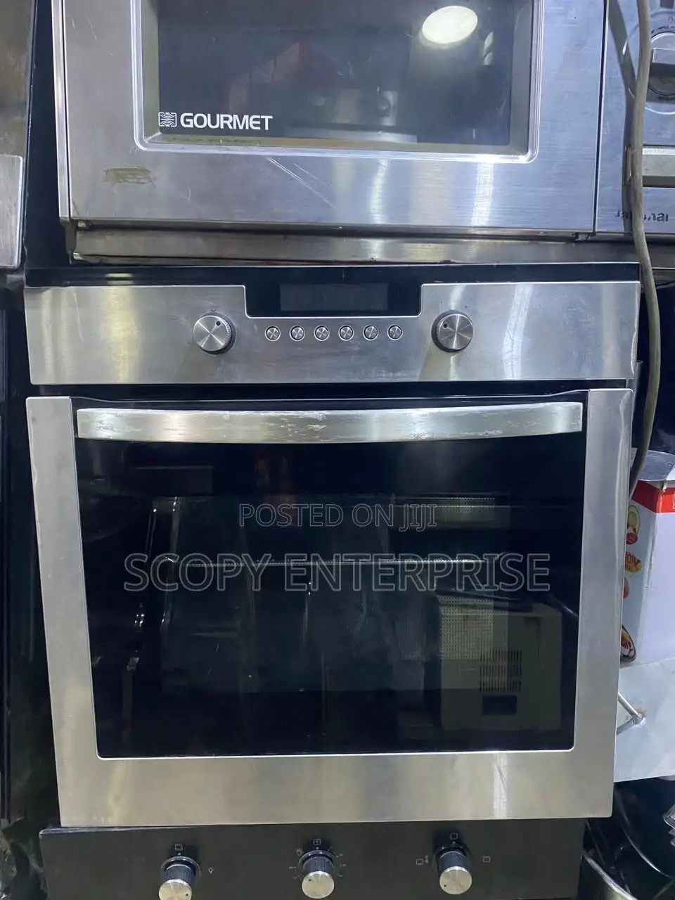 Carbinet Oven