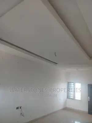 2bdrm Block of Flats in Vanguard, Oshimili South for rent