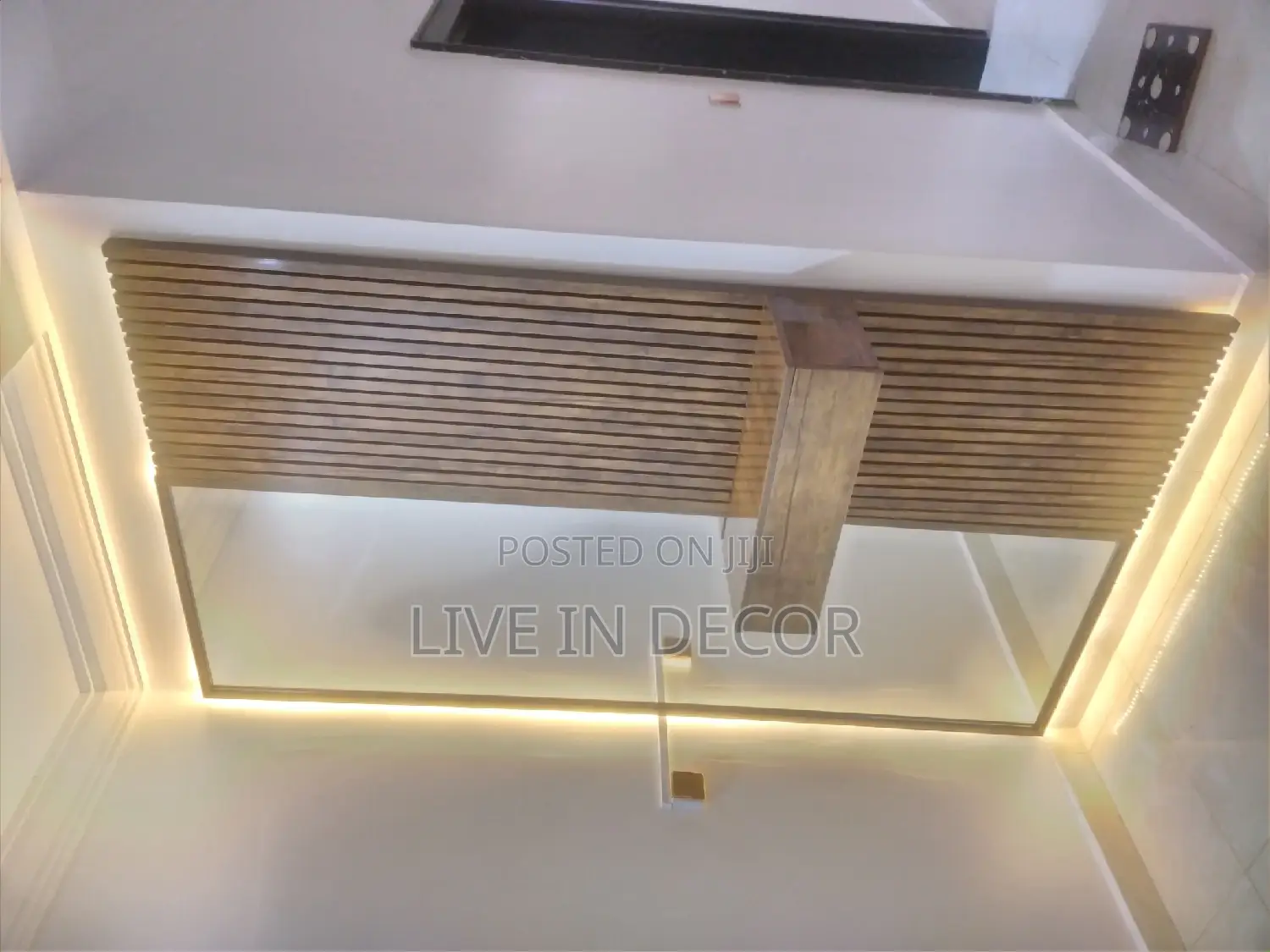 Mirror Console