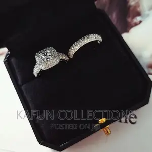 Photo - Non-Fading Full Zirconia Female Ring