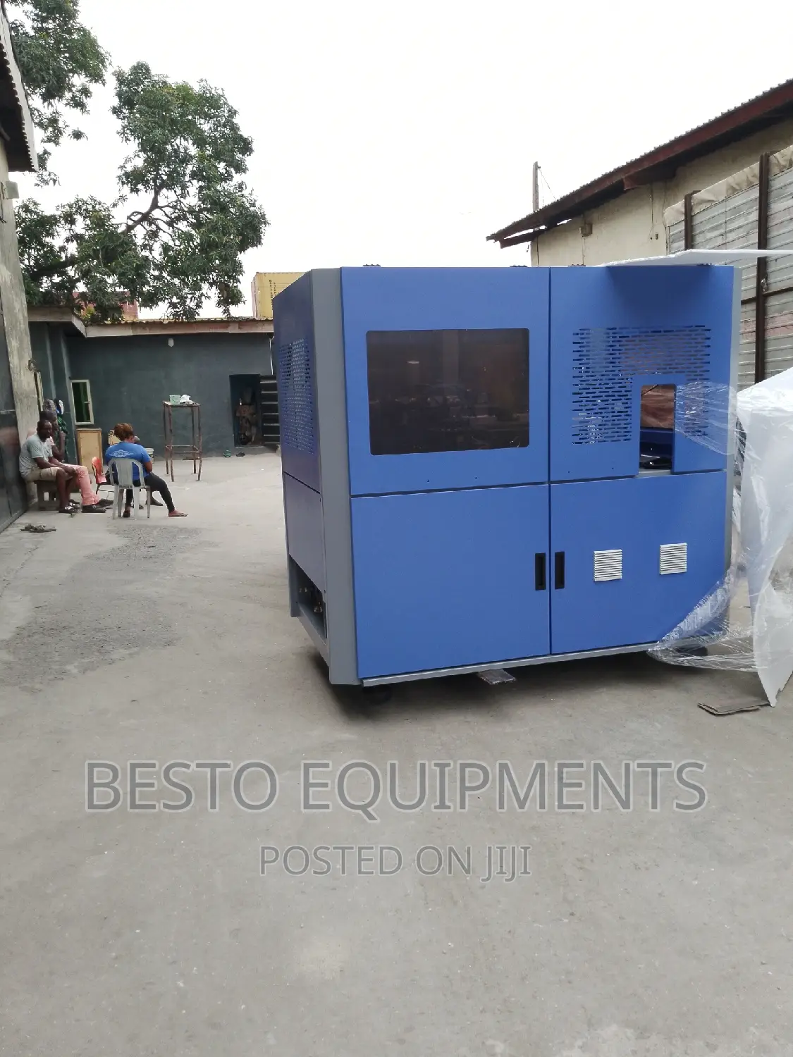 Automatic Pet Bottle Blowing Machine Pet Blowing Machine.