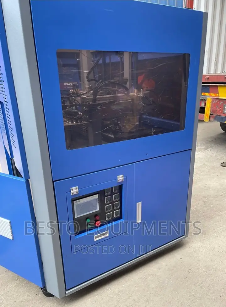 Automatic Pet Bottle Blowing Machine Pet Blowing Machine.