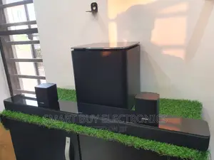 Bose Smart Soundbar 700 (Black) W/ Rear Speakers