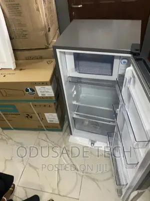 Durable Hisense Refrigerator Ref (RR20S) Sliveer 150L