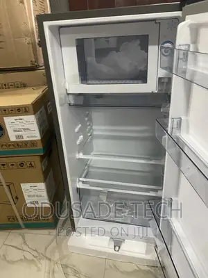 New Sliver Hisense Refigerator Ref (RR20S) 150L With Shelves