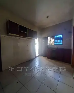 3bdrm Block of Flats in Mercy Land, Port-Harcourt for rent