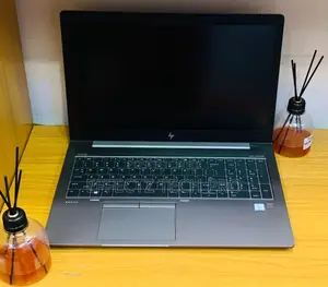 Laptop HP ZBook 15u G5 16GB Intel Core I7 SSD 512GB