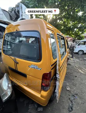 Suzuki Every 2008 Yellow