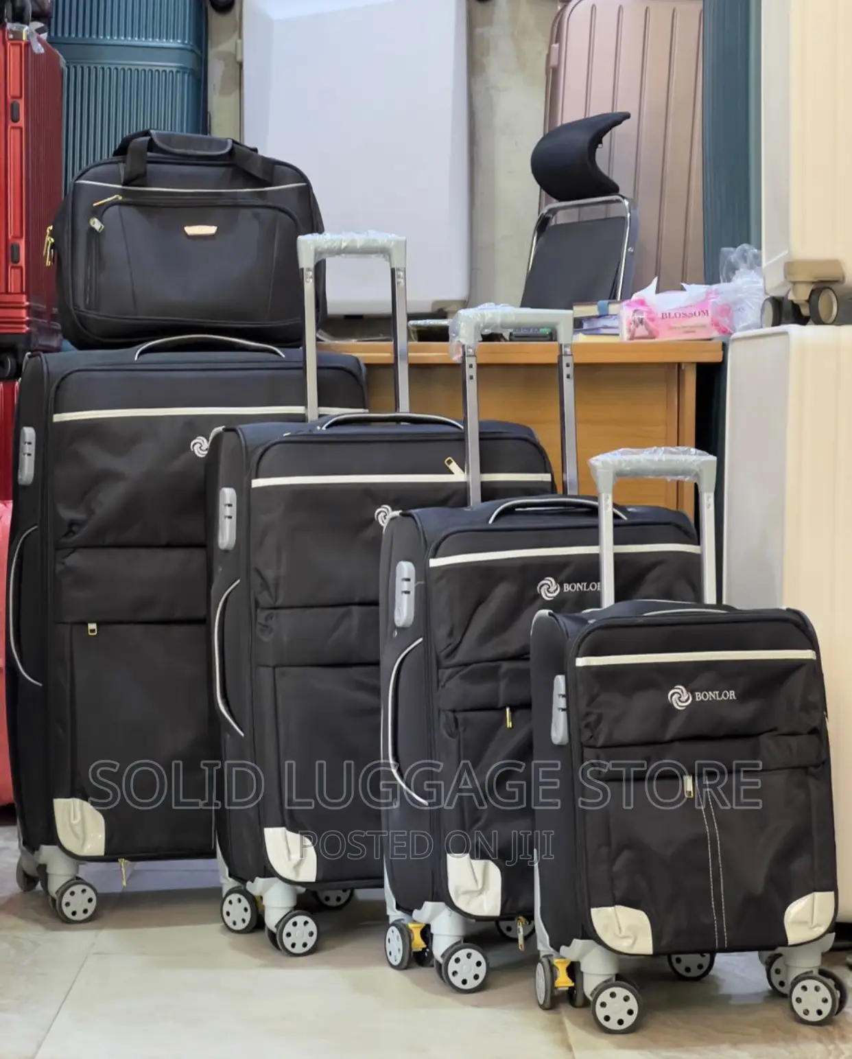 Bonlor Traveling Box