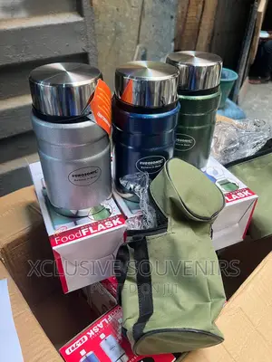 700ml Vacuum Insulated Food Flask With Bag