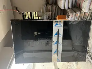 Pivot Glossy Doors