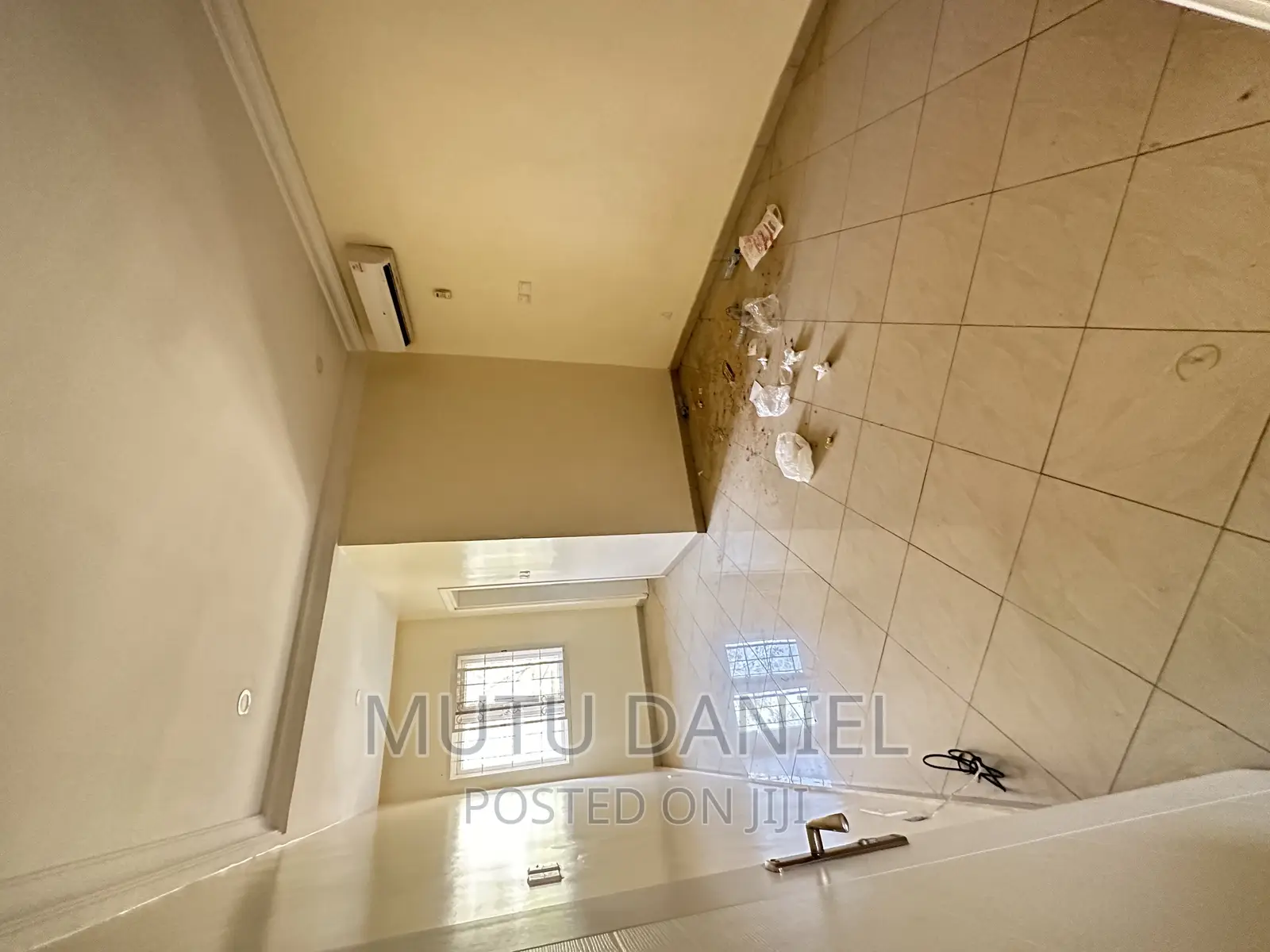 4bdrm Townhouse / Terrace in Apo Dutse for rent