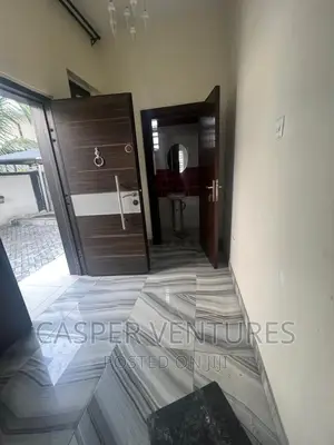 Studio Apartment in Canal West, Osapa london for rent