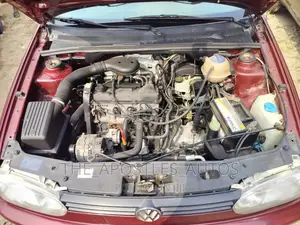 Volkswagen Golf 1.6 Variant 2000 Burgundy