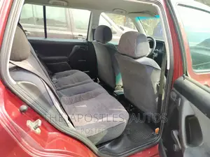 Volkswagen Golf 1.6 Variant 2000 Burgundy
