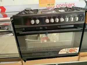 4by2 Nexus Gas Cooker, Black Color.