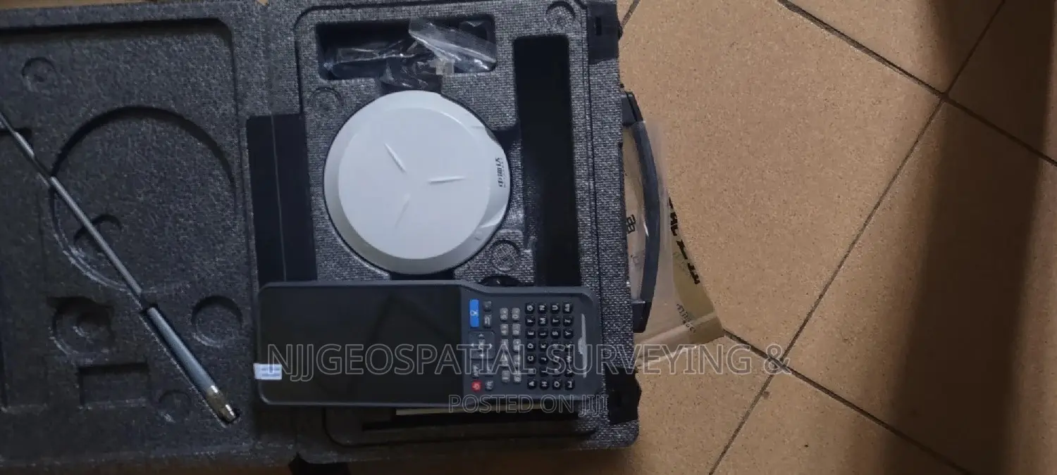 Hi-Target V300 GNSS Receiver With Full Accessories
