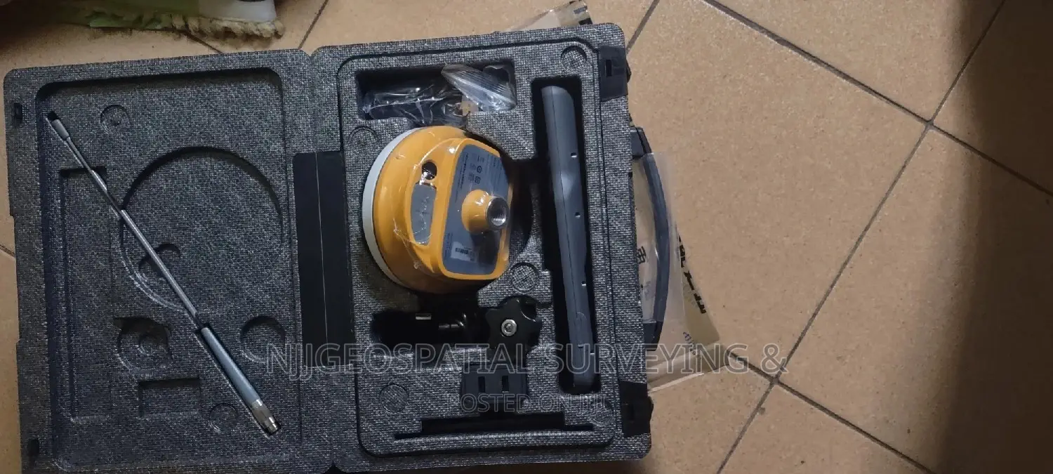Hi-Target V300 GNSS Receiver With Full Accessories