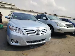 Toyota Camry 2011 Blue