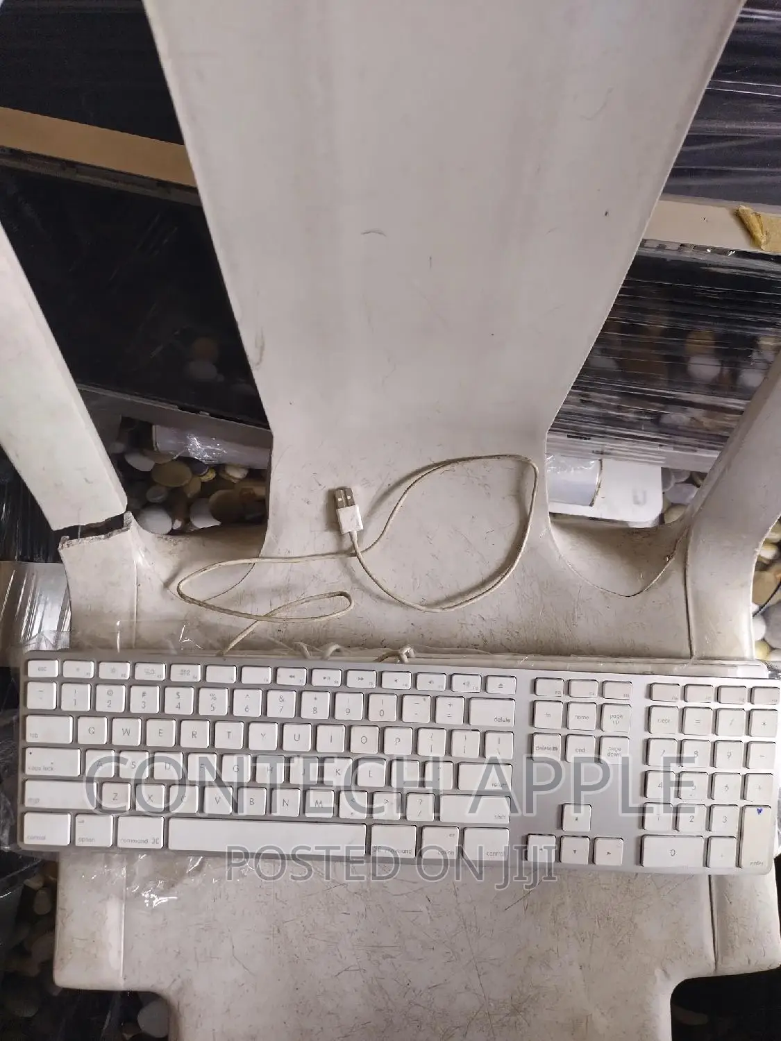 Apple Wired Keyboard