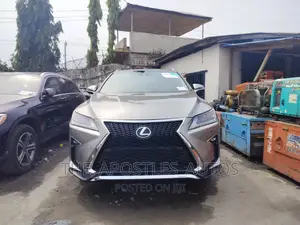 Lexus RX 350 AWD 2018 Gold