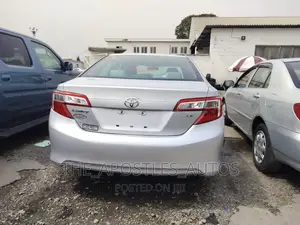 Toyota Camry 2012 Silver