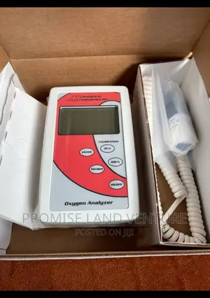 Oxygen Analyzer