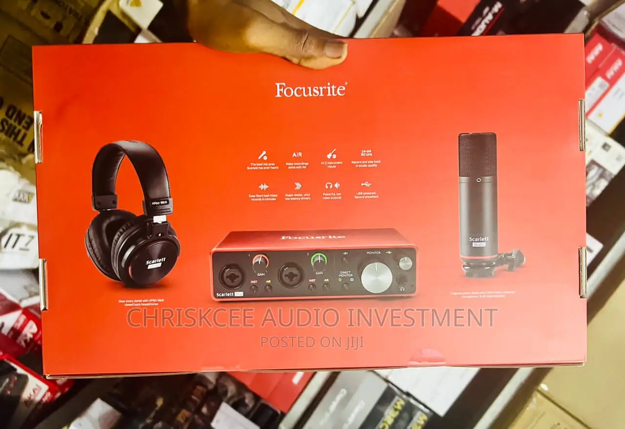 Focusrite Scarlett 2i2 Studio Bundle - 3rd Gen Soundcard