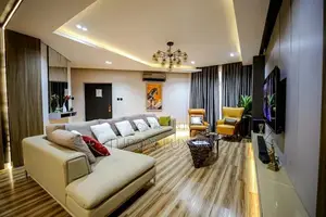 Three Bedroom Flat With a Snooker Board, Chevron.