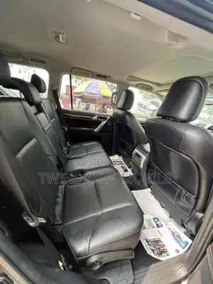 Lexus GX 460 2012 Black