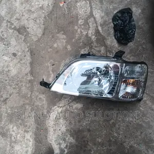 Head Lamp 98 Honda CRV