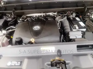Toyota Highlander Limited 2021 Black
