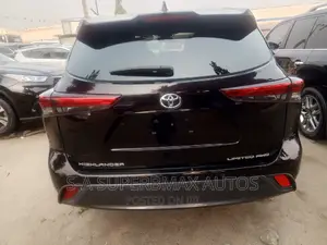 Toyota Highlander Limited 2021 Black