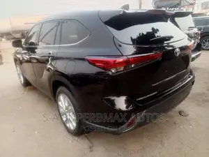 Toyota Highlander Limited 2021 Black