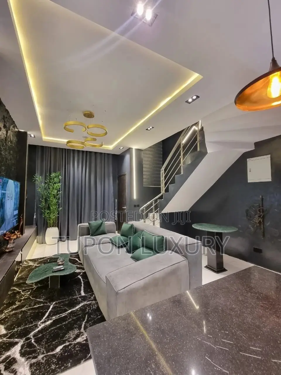 Luxury 1 Bed Duplex