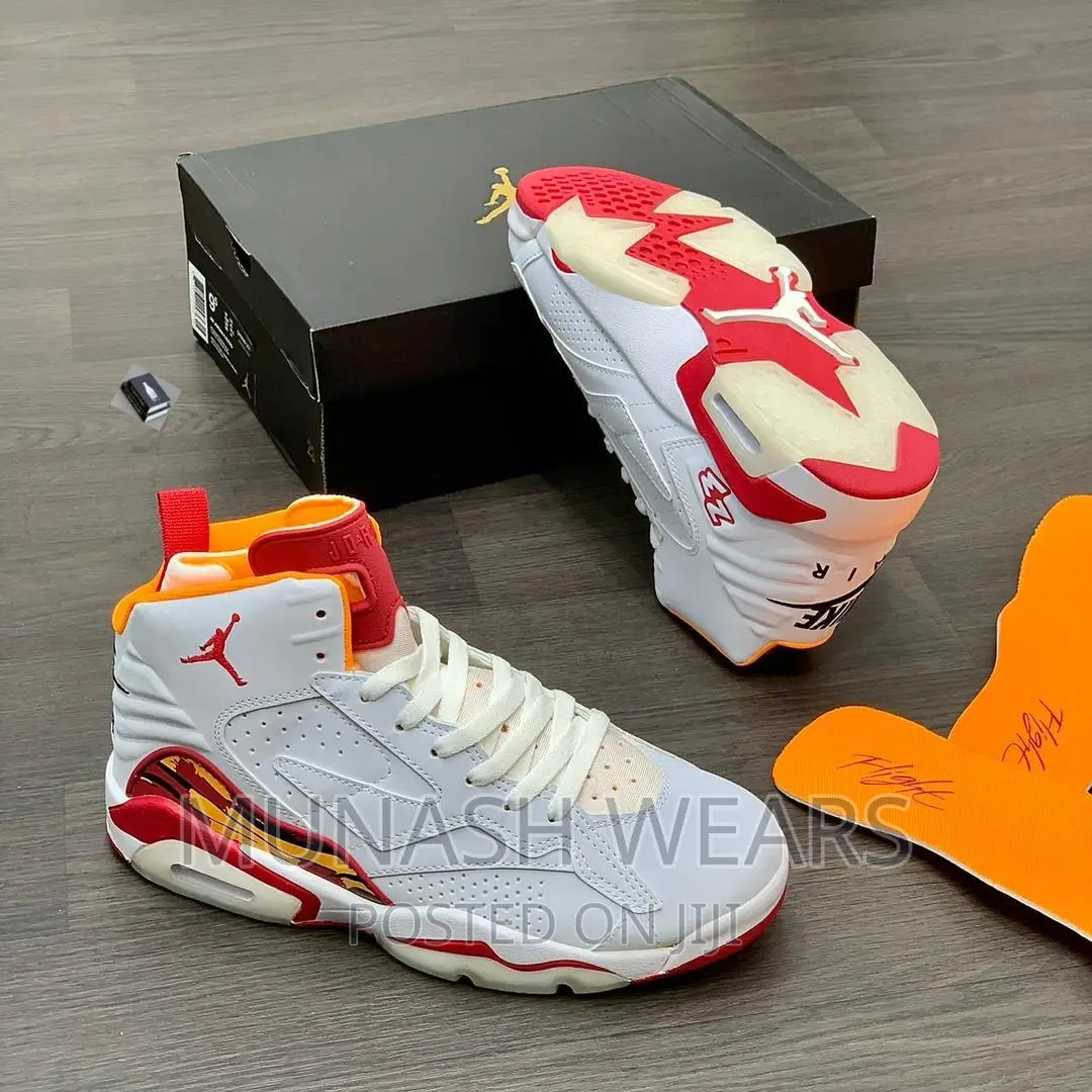 Air Jordan Retro Sneakers
