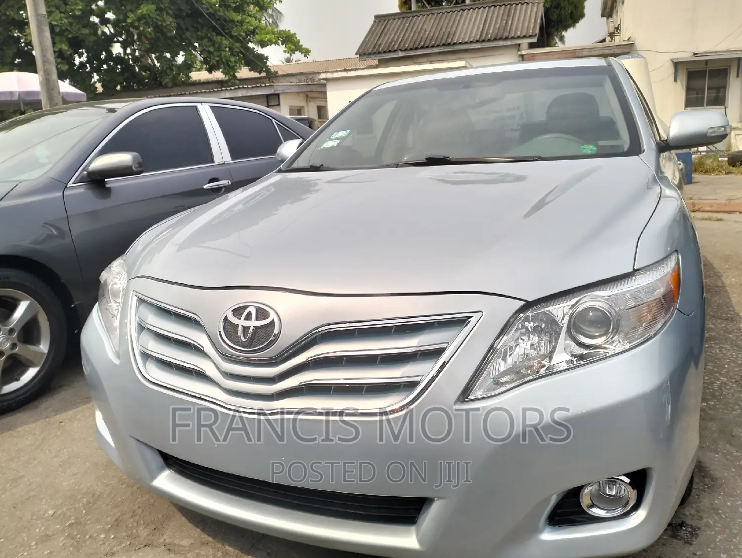 Toyota Camry 2010 Silver