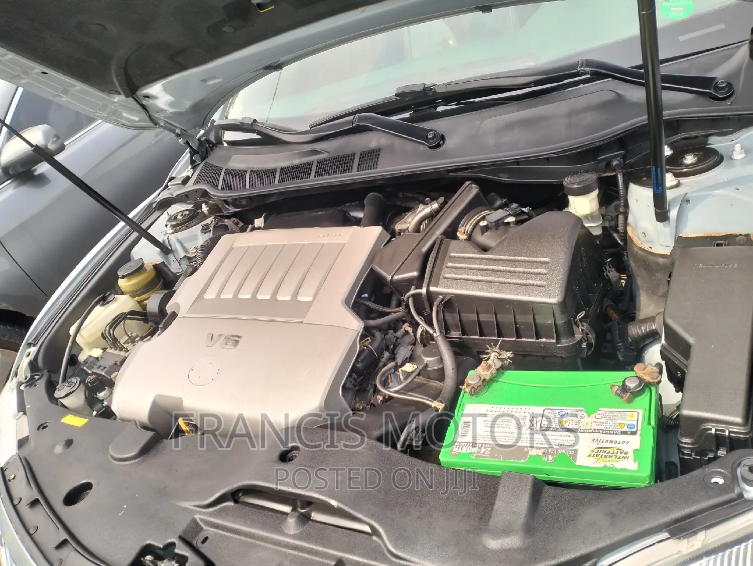 Toyota Camry 2010 Silver