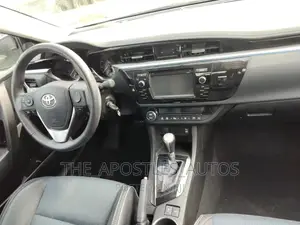 Toyota Corolla 2015 Silver