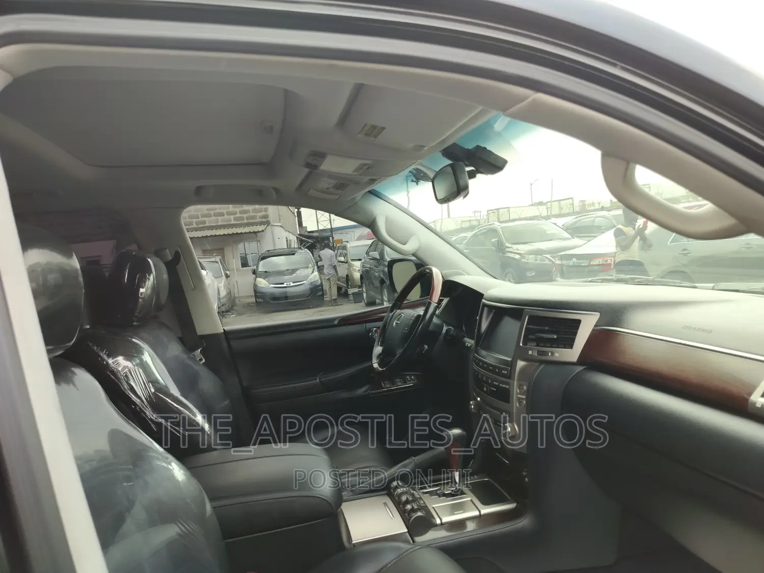 Lexus LX 570 AWD 2014 Black