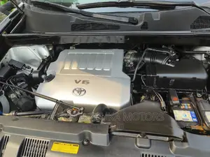 Toyota Highlander Limited 2012 Silver