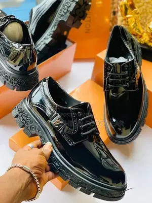 Louis Vuitton With Other Brands Quality Shoe