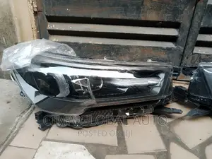 Complete SET Headlights Hilux 2021 Model