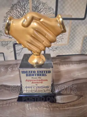 Quality Trophy Plague Dc8
