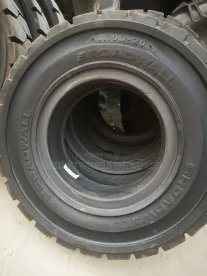 11.00-20 Royal Solid Tyre