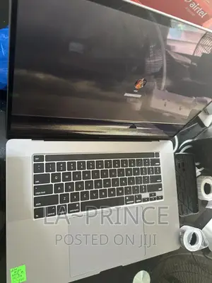 Laptop Apple MacBook Pro 2019 16GB Intel Core I9 SSD 1T